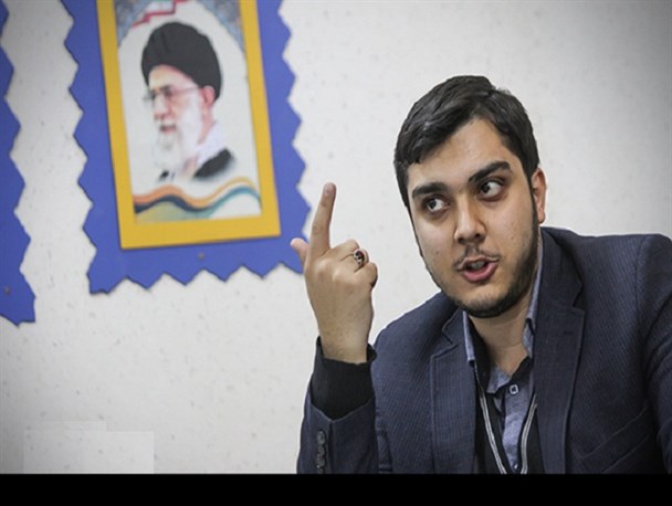 تعداد انگشت شماری از مسئولین استان در پازل دشمن بازی می کنند/چرا کلید واژه فتنه 88 از برخی مسئولین طراز اول استان شنیده می شود؟