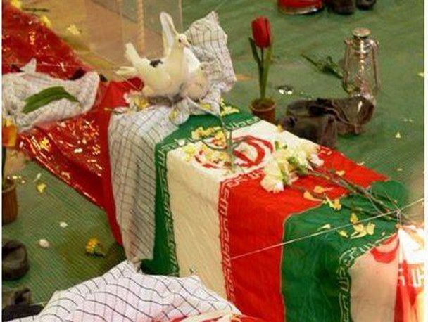 پیکرهای مطهر دو شهید گمنام پس از ۳۰ سال شناسایی شد