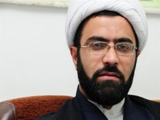 زیستن به سبک اسلام راه نجات انسان از فتنه های زمان است