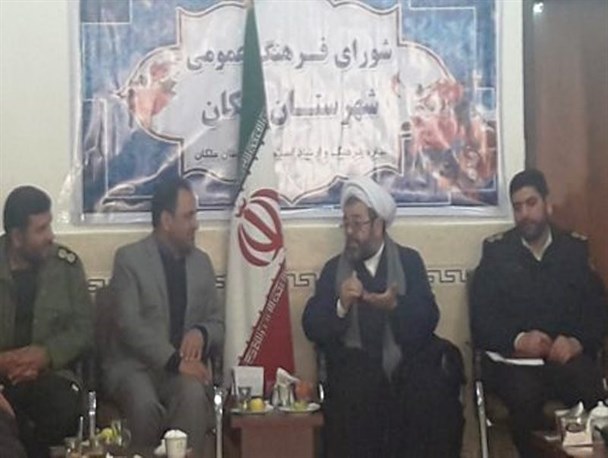 سد معبر و تجاوز به حقوق پیاده روها توسط مغازه داران / عدم رعایت قوانین راهنمایی توسط رانندگان