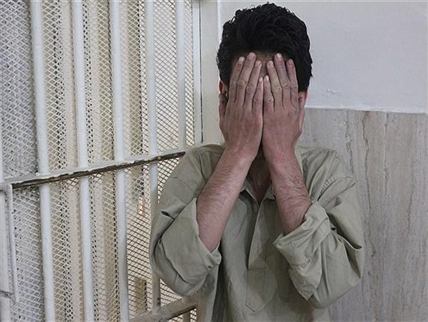 قاتلان مسلح فراری دستگیر شدند/ اختلافات خانوادگی انگیزه ای برای قتل 2 مرد میانسال سربازی
