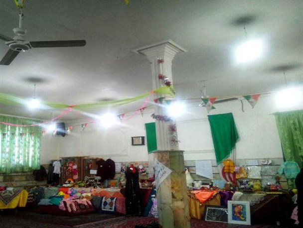 برپایی نمایشگاه هنرهای دستی بانوان در سمنان
