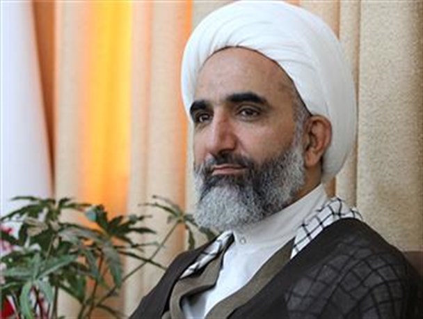 زیر سوال بردن قصاص احیای تفکر سلمان رشدی هاست/پادوهای دشمن در داخل کشور نسبت به اسلام عقده گشایی کردند
