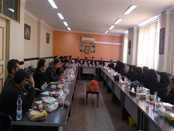 مدیران فردای جامعه دانش‌آموزان امروز هستند