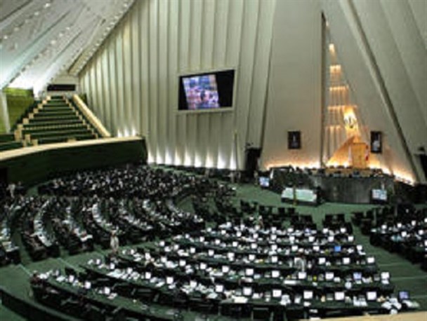 انتخاب اصلح پشتوانه مجلسی قوی و مقتدر است/ نماینده های مجلس مشکلات اقتصادی و فرهنگی را برطرف کنند/ دانشجویان باید مردم را تشویق به انتخاب اصلح ترین ها کنند