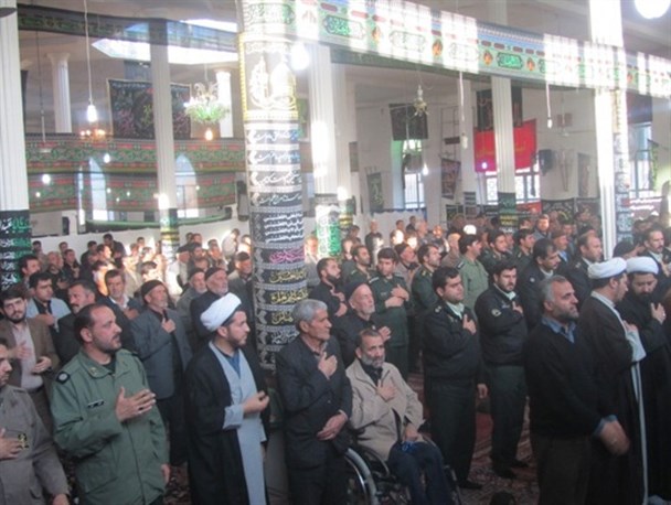 تخریب کنندگان در کسوت طلبگی نشسته اند