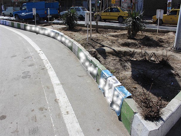 این روز ها هیچ کجای شهر از پوسترهای انتخاباتی در امان نیست