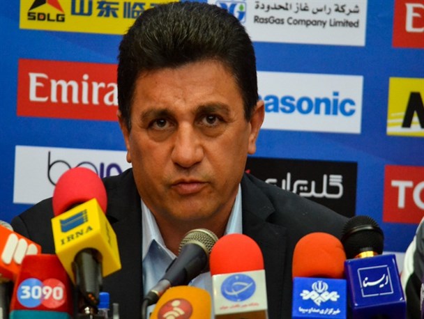 نباید اشتباهات بچه‌گانه لیگ را تکرار کنیم/ تراکتور کنونی تیم مورد نظر من است/ عملکرد ما بازی به بازی بهتر می‌شود