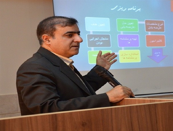 رشد صنعت در گرو تغییر نظام آموزشی است