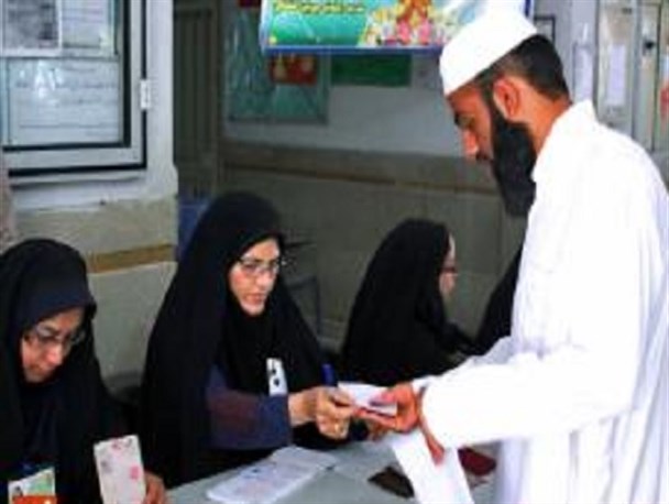 هیچ کشور بیگانه ای نمی تواند برای سرنوشت ما تصمیم بگیرد/ مردم افراد اصلح را انتخاب کنند