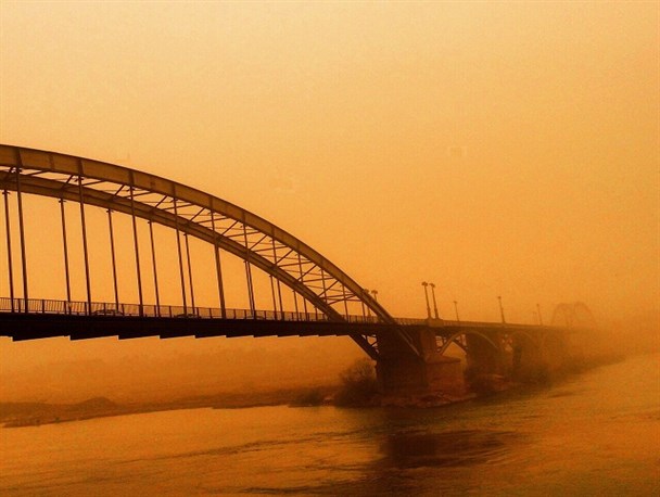 کودکان جزء افراد آسیب پذیر در برابر هجوم ریزگردها هستند/ مردم تاحد ممکن در هوای آزاد قرار نگیرند