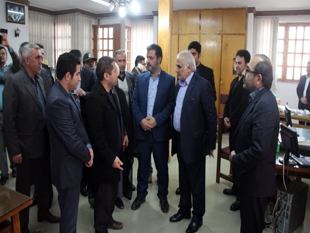 بازدید استاندار مازندران از ستاد انتخابات شهرستان محمودآباد