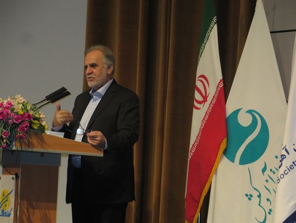 مشکل نقدینگی از چالش های بسیار جدی درصنعت فولاد است