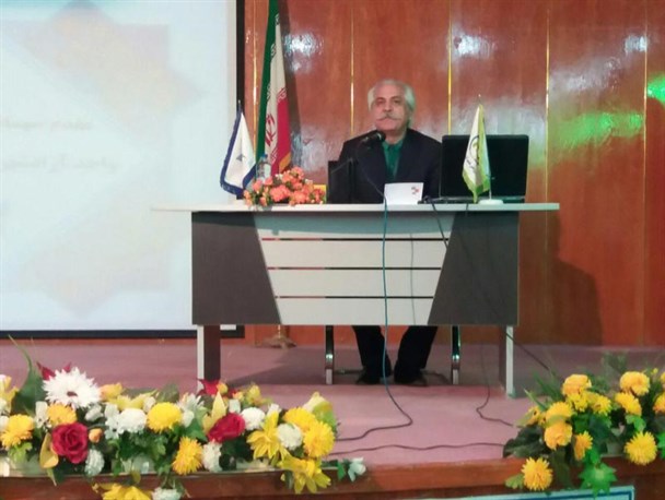 ضایعات تولیدات کشاورزی به ۳۳ درصد می رسد/قاچاق باعث نابودی صنایع غذایی ما می شود