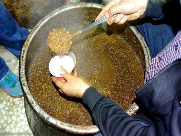 برگزاری آئین «آش اسفندی»، با طعم باورهای کهن مردم دلیجان+تصاویر