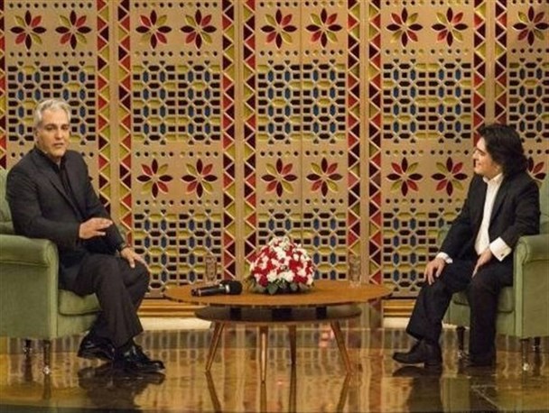 احتشامی برای مدیری و مخاطبان دورهمی پیانو نواخت