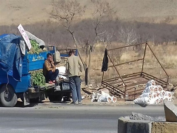 رنج، کالای ثابت بساط دست‌فروشان/ دست‌فروشانی که جان می‌فروشند برای کسب روزی حلال