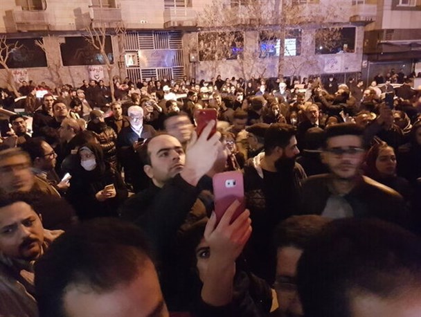 انتخابات مجلس، خبر فوت شجریان و کرونا؛ سه هشدار برای دوران جدید