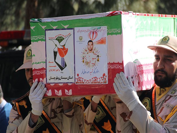 گزارش تصویری/ تشییع و خاکسپاری شهید اهل سنت مرزبانی در زاهدان