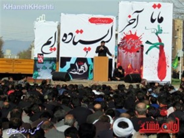 دوربین خانه خشتی در جمع عزاداران فاطمی رفسنجان