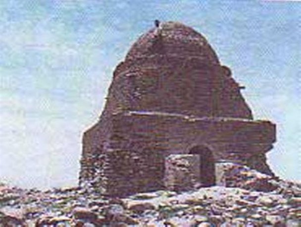 کوه شیدا؛ آرامگاه «جد امان الله خان» والی کردستان در دوره نادر شاه افشار