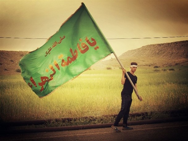 تصاویر/پیاده روی بزرگ مدافعان حرم در گچساران