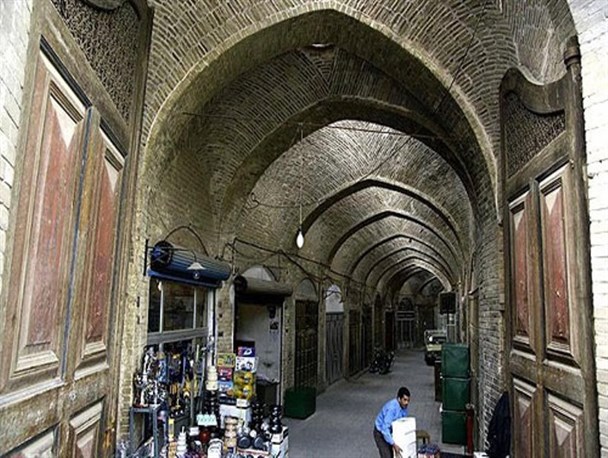 نگاهی به بازار ˈدروازه مهریزˈ در استان یزد