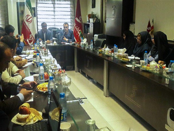 سیاست های بانکی در حوزه اقتصاد مقاومتی را اجرا می کنیم