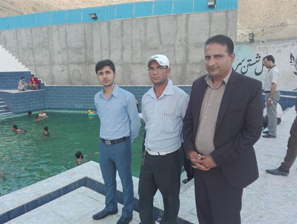 استقبال خوب گردشگران از آبگرم فاریاب سنگویه در بستک+ تصاویر