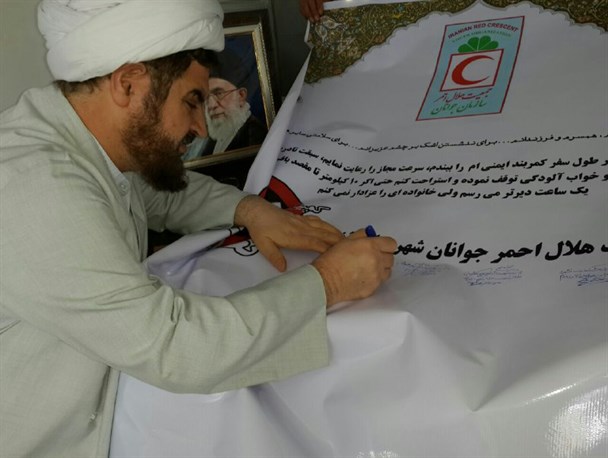 امام جمعه و فرماندار آذرشهر  به کمپین «نه به تصادفات جاده ای» پیوستند