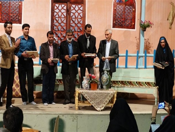 سومین جشنواره شعر محلی و موسیقی سنتی در حسن آباد جرقویه/ تصاویر