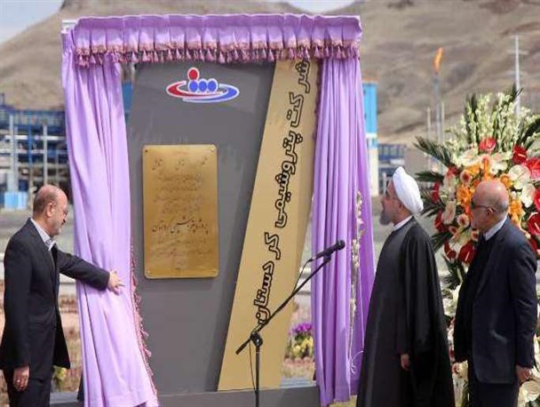 باید خوشحال باشید که تنها 40 درصد نیروهای پتروشیمی کردستان غیربومی هستند!/ برجام تأثیری در رشد صنعت کشور نداشت
