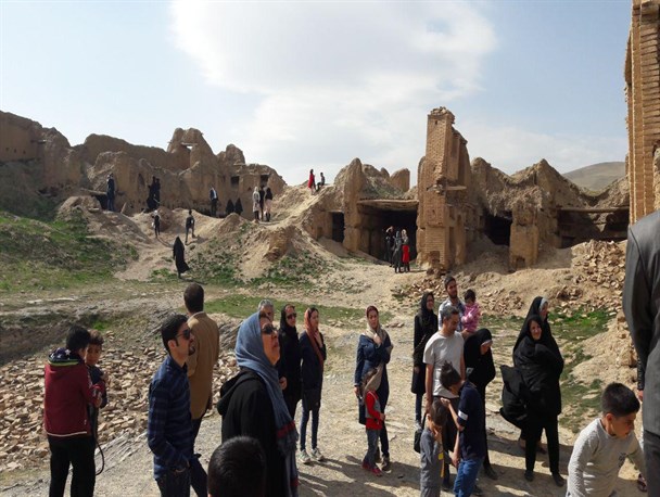 تور نیم روزه، بازدید از جاذبه های تاریخی و گردشگری تویسرکان برگزارشد+تصاویر