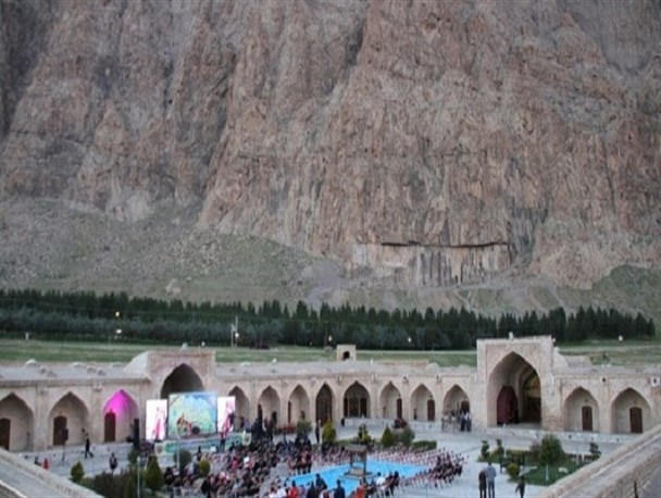 بازدید بیش از ۱۹۰ هزار گردشگر از جاذبه های تاریخی کرمانشاه