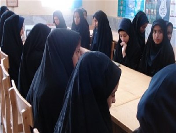 جلسه بزرگداشت شیخ بهائی در کتابخانه عمومی استاد فرزین سربیشه برگزار شد