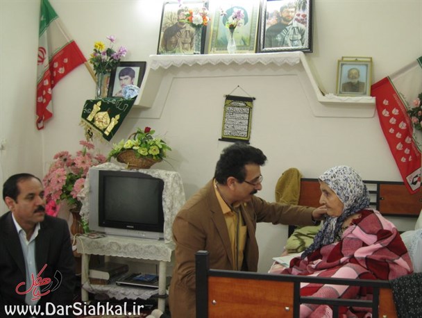 سرکشی و ویزیت رایگان از خانواده های شهدا در سیاهکل+گزارش تصویری