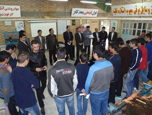 توانمندسازی دانش آموزان با آموزش های مهارتی گامی به سوی تحقق شعار سال است/ ۷۰ درصد دانش آموختگان رشته های فنی و حرفه ای جذب بازار کار می شوند+تصاویر