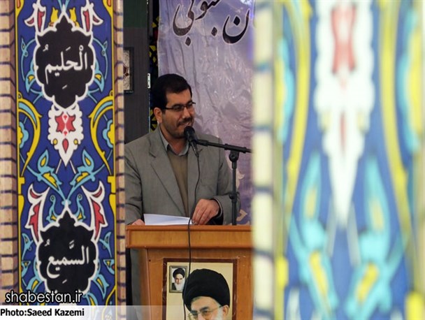 مسوولان وظیفه دارند پیام انقلاب را به نسل جوان منتقل کنند