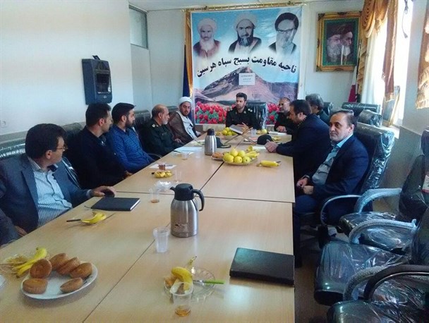 کارگران فعالان و رزمندگان حوزه اقتصادی کشور هستند