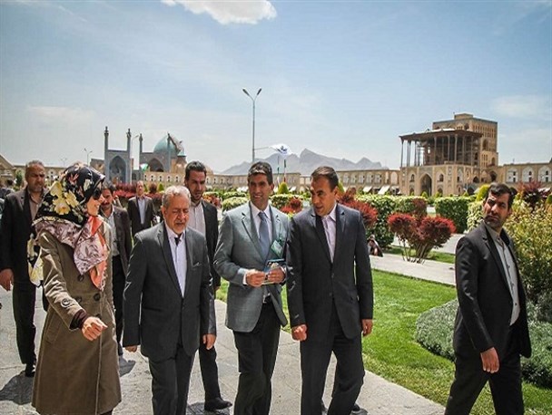 اصفهان در گردشگری حرف اول منطقه را می زند