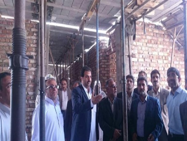 بازدید فرماندار میرجاوه از روند احداث بیمارستان 32 تختخوابی