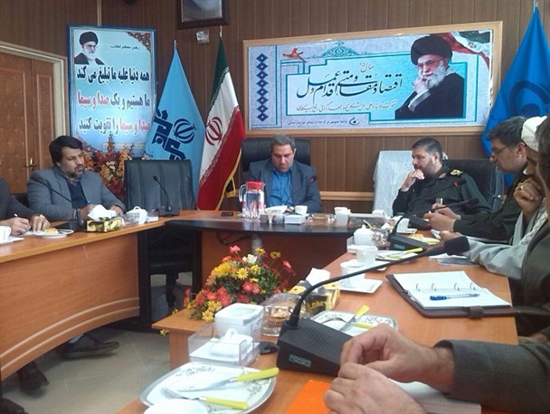 گفتمان ایثار و شهادت گفتمان غالب جامعه شود