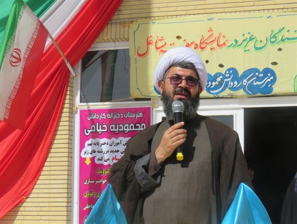 کار کردن راه مقابله با جنگ اقتصادی دشمن است