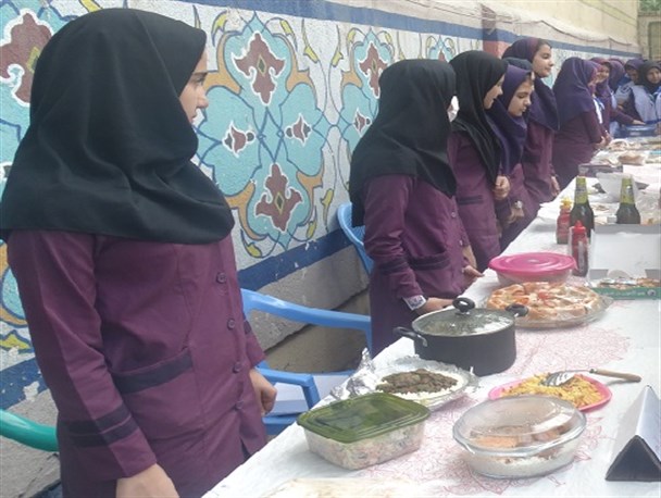 نمایشگاه غذای سالم دانش آموزان خرم آبادی برپا شد+تصاویر