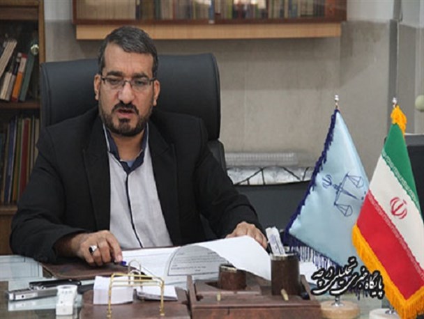 قانون فصل الخطاب است و همه مکلف به رعایت قانون هستیم