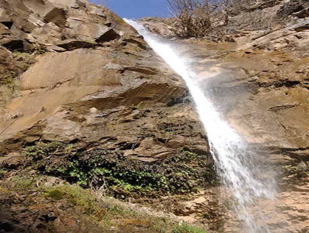 آشنایی با بلندترین آبشار استان زنجان+تصاویر