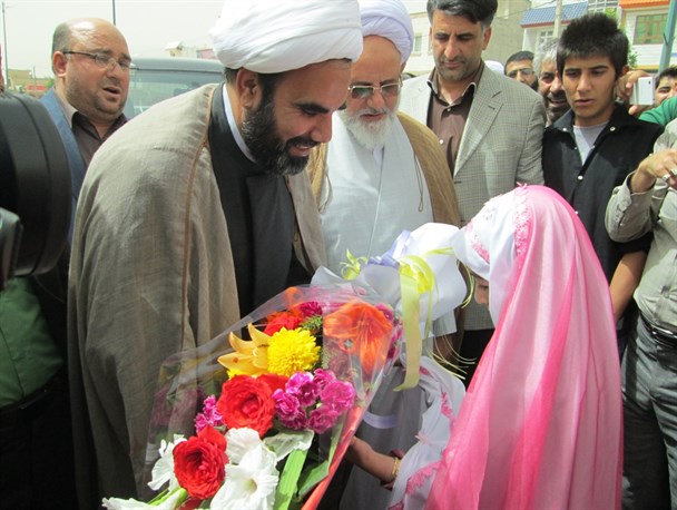مراسم استقبال از امام جمعه جدید ایوان برگزار شد