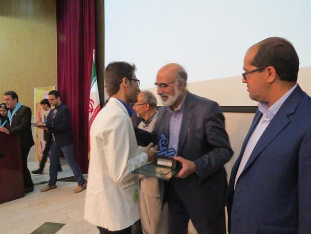 چهل جوان نخبه دلیجانی تقدیر شدند +عکس
