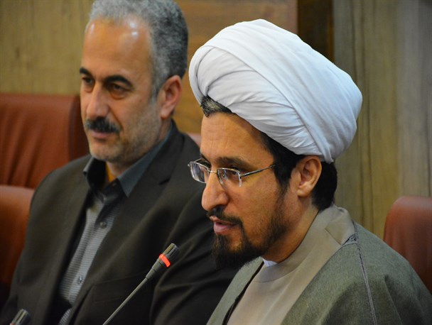 باید در موضوع اقتصاد مقاومتی به صورت جهادی کار کنیم