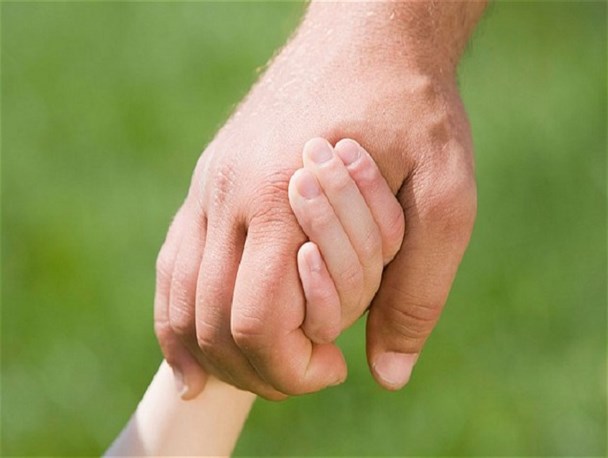 بیش از 700 زوج در استان یزد متقاضی فرزندخواندگی هستند
